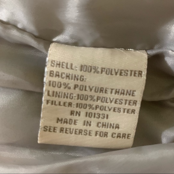 Refuge puffer vest - Picture 10 of 10